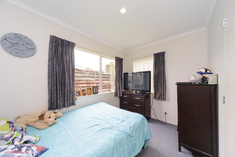 Photo of property in 5 Astrid Court, Awapuni, Palmerston North, 4412