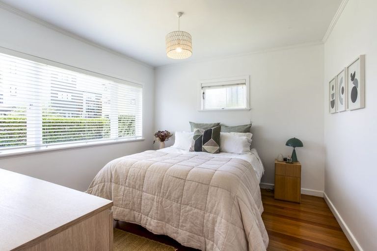 Photo of property in 58 Kervil Avenue, Te Atatu Peninsula, Auckland, 0610