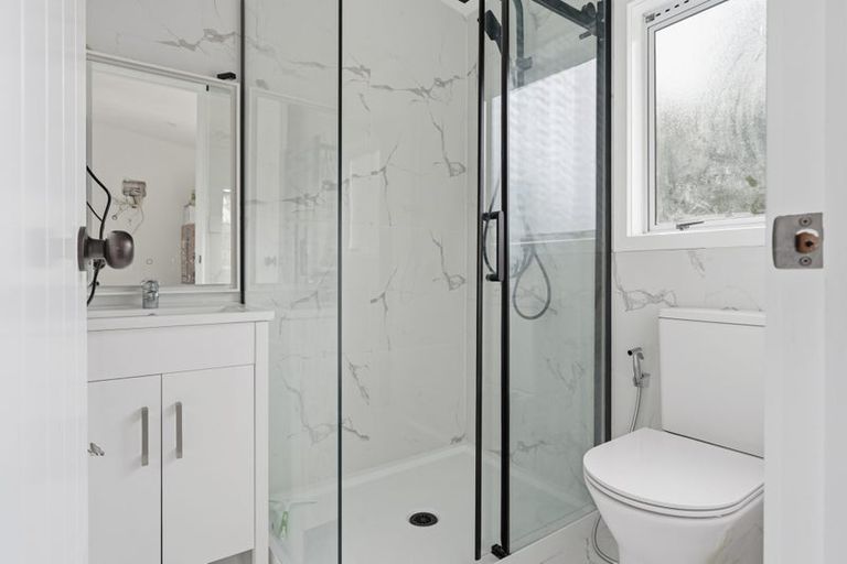 Photo of property in 1 Bush Point Road, Cable Bay, 0420