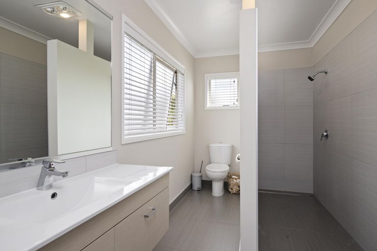 Photo of property in 24 Premila Drive, Pukekohe, 2120