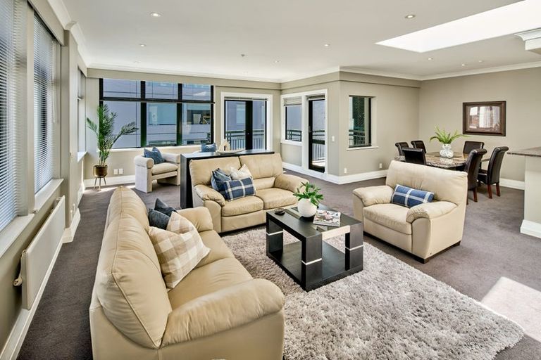 Photo of property in Kelvin House, 8c/16 The Terrace, Wellington Central, Wellington, 6011