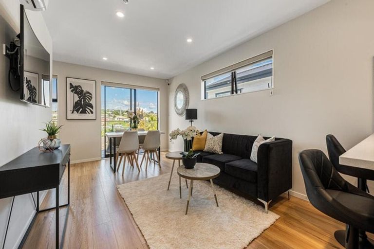 Photo of property in 59b Redwood Drive, Massey, Auckland, 0614