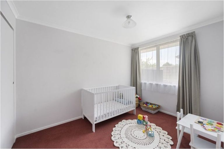 Photo of property in 1/2 Trigg Crescent, Taradale, Napier, 4112