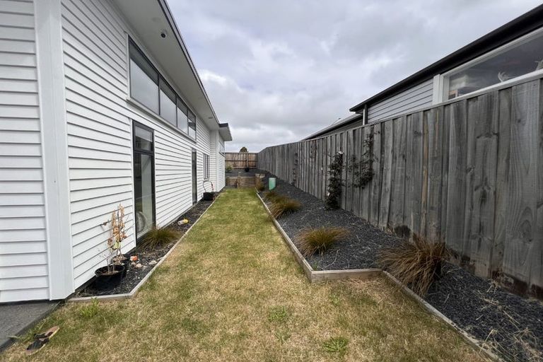 Photo of property in 24 Sarikei Avenue, Northwood, Christchurch, 8051