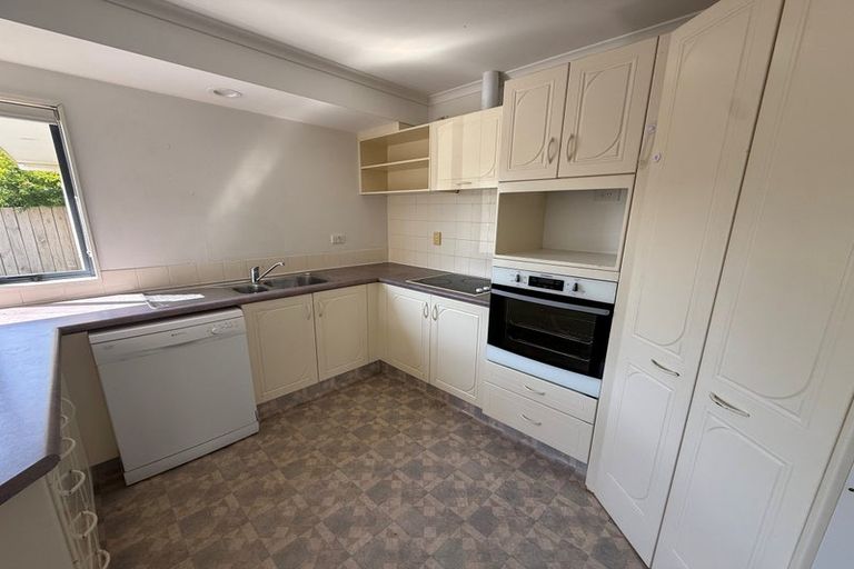 Photo of property in 11 Rosberg Place, Mount Maunganui, 3116