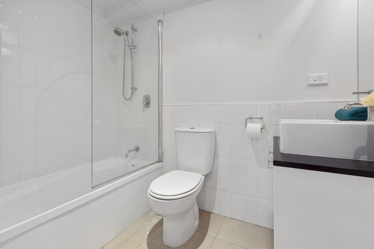 Photo of property in 213/332 Maunganui Road, Mount Maunganui, 3116