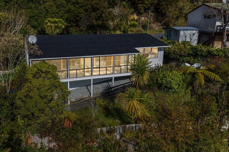 Photo of property in 10 Kerkwall Drive, Naenae, Lower Hutt, 5011