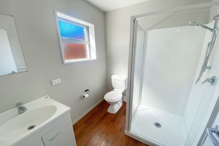 Photo of property in 100 Rattray Street, Riccarton, Christchurch, 8041