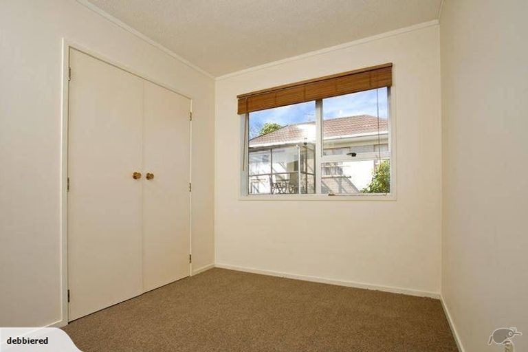 Photo of property in 1/24 Bayview Road, Bayview, Auckland, 0629