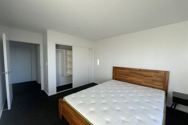 Photo of property in 2/63 Waimairi Road, Upper Riccarton, Christchurch, 8041