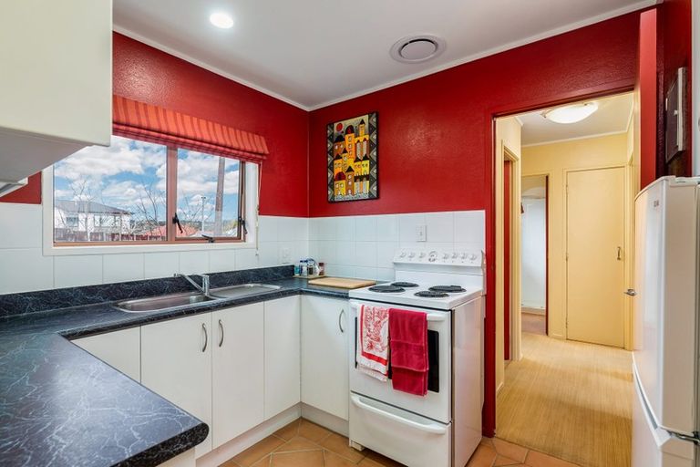 Photo of property in 4/138 Hutchinson Avenue, New Lynn, Auckland, 0600