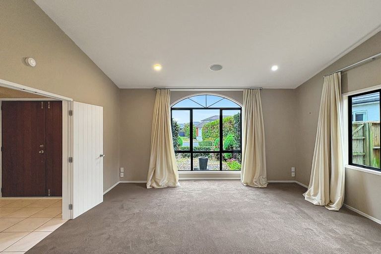Photo of property in 45 The Esplanade, Huntington, Hamilton, 3210