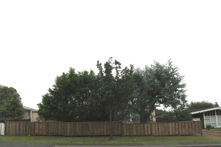 Photo of property in 206 Birkdale Road, Birkdale, Auckland, 0626