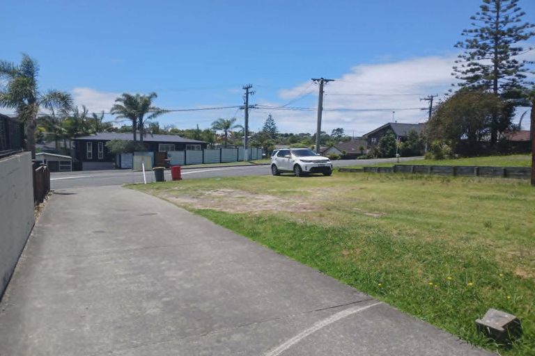 Photo of property in 24a Bay Street, Red Beach, 0932