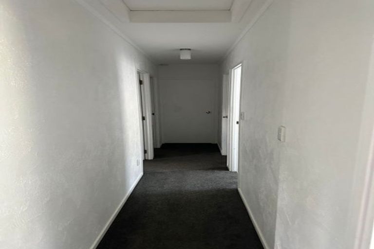 Photo of property in 24 Garton Drive, Massey, Auckland, 0614