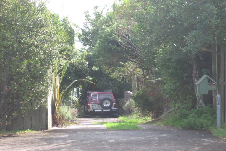 Photo of property in 173 Golf Road, Titirangi, Auckland, 0604