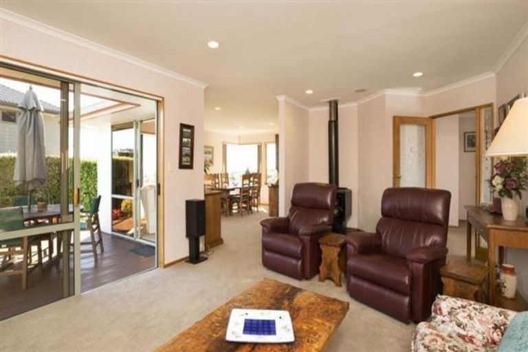 Photo of property in 14 Idesia Grove, Richmond, 7020