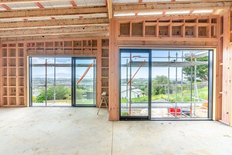 Photo of property in 76 Kotare Street, Waikanae, 5036