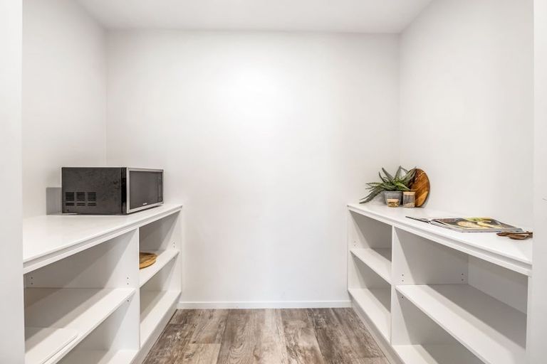 Photo of property in 160 Faringdon Boulevard, Rolleston, 7615