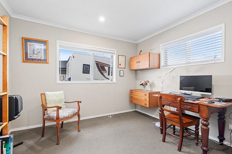 Photo of property in 5 Ara Kahika Lane, One Tree Point, 0118