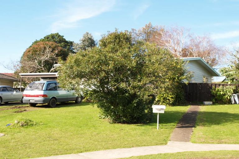 Photo of property in 72 Kivell Close, Mangere East, Auckland, 2024