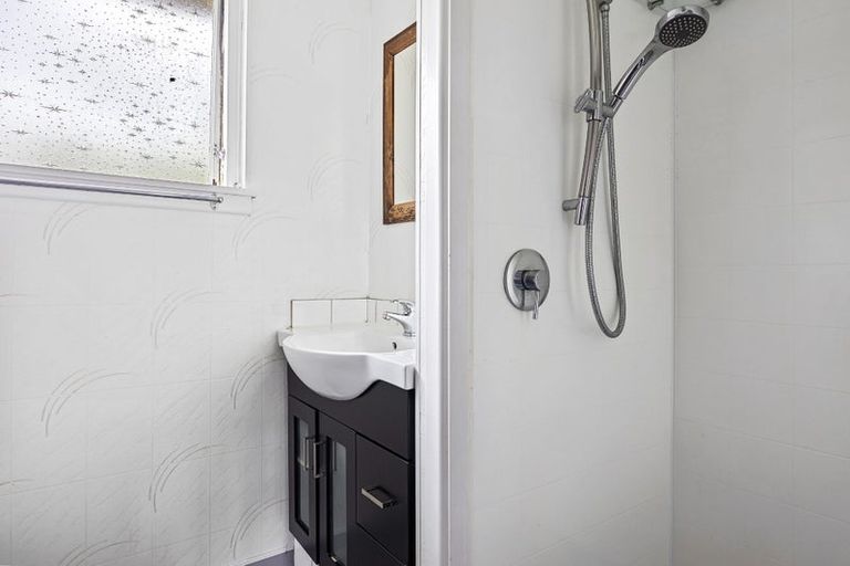 Photo of property in 8 Lomond Place, Woolston, Christchurch, 8062