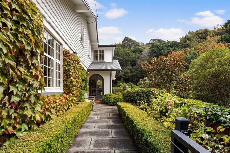 Photo of property in 37 Oban Street, Wadestown, Wellington, 6012