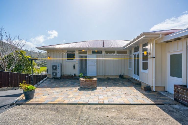 Photo of property in 387 Karori Road, Karori, Wellington, 6012
