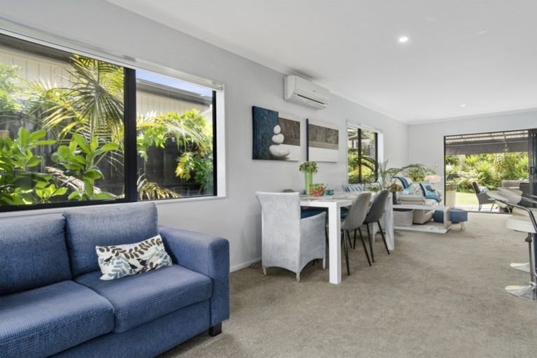 Photo of property in 11 Lakeview Quay, Pyes Pa, Tauranga, 3112