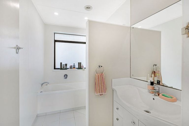 Photo of property in 5 Edwin Street, Gore, 9710