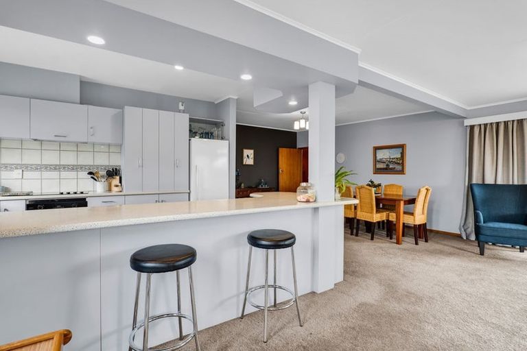 Photo of property in 28 Maire Street, Hawera, 4610