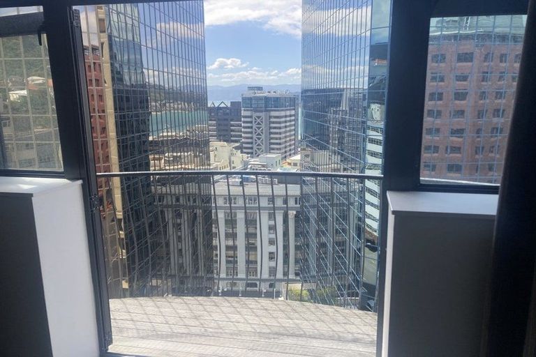 Photo of property in Terrace Garden Apartments, 9e/120 The Terrace, Wellington Central, Wellington, 6011