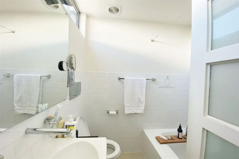 Photo of property in 3 Van Asch Street, Sumner, Christchurch, 8081