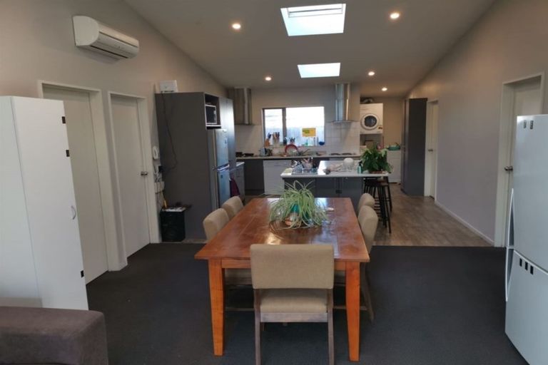 Photo of property in 88 Rattray Street, Riccarton, Christchurch, 8041