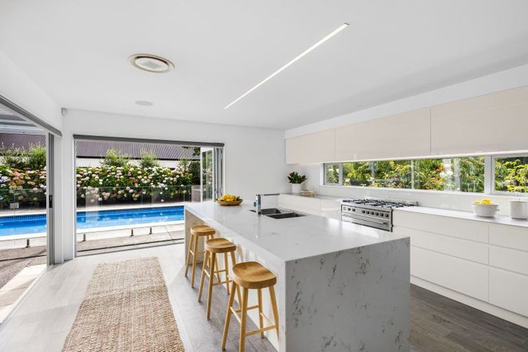 Photo of property in 4 Lewisham Park, St Albans, Christchurch, 8052