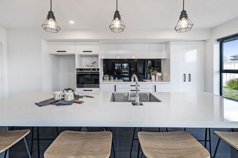 Photo of property in 92 Ridgeway Avenue, Rolleston, 7615