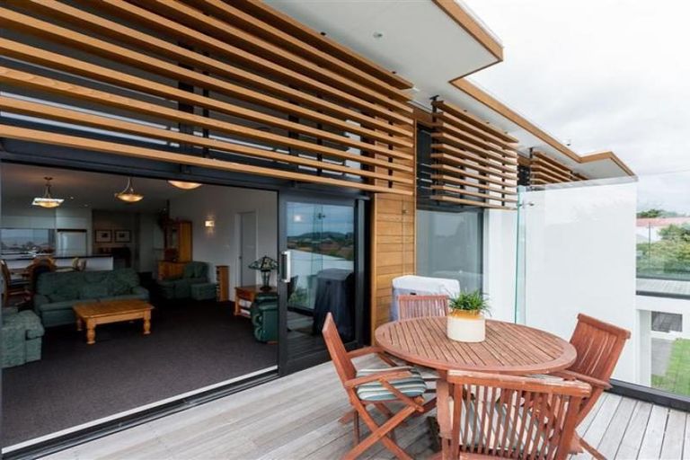 Photo of property in 1152b South Road, Oakura, 4314