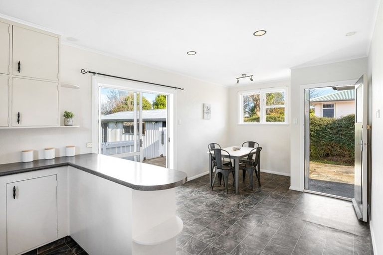 Photo of property in 12 Hector Grove, Trentham, Upper Hutt, 5018