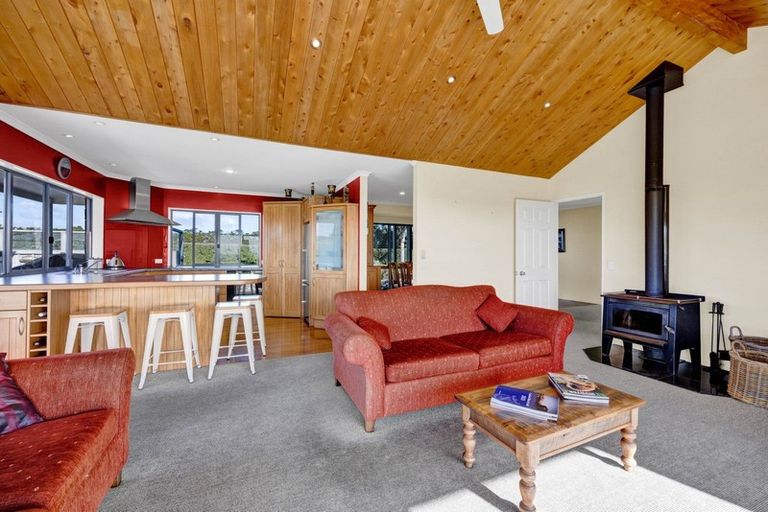 Photo of property in 957 Main Road North, Onaero, Waitara, 4383