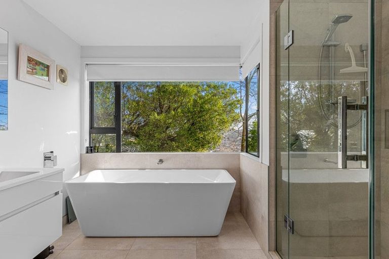 Photo of property in 1/8 Lookaway Place, Huntsbury, Christchurch, 8022