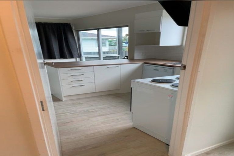 Photo of property in 20 Ewbank Place, Manurewa, Auckland, 2102