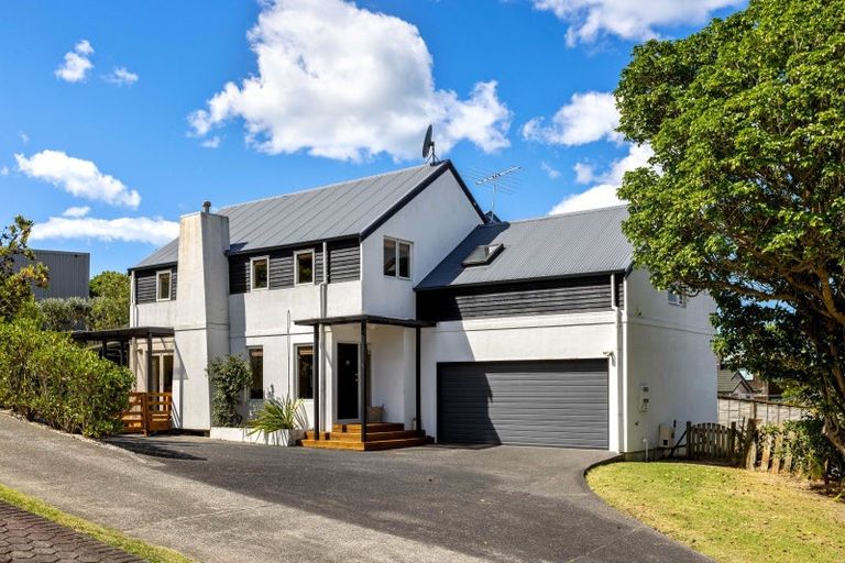 Photo of property in 30 Langton Road, Stanmore Bay, Whangaparaoa, 0932