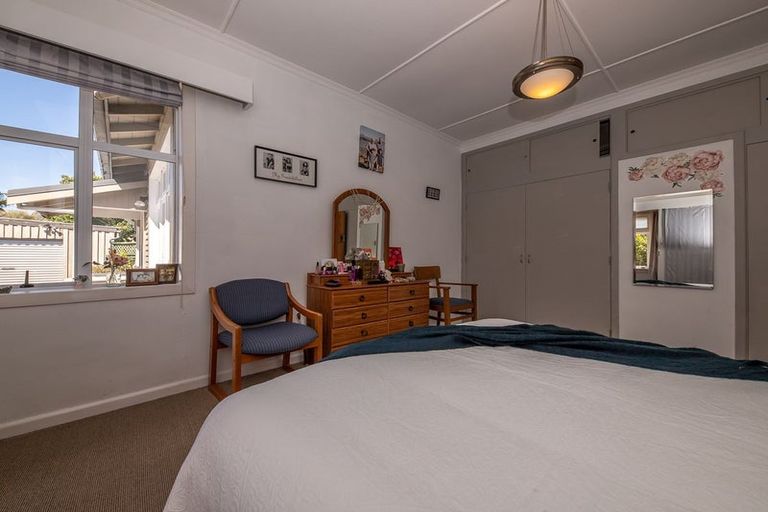 Photo of property in 81 Queen Street, Westport, 7825