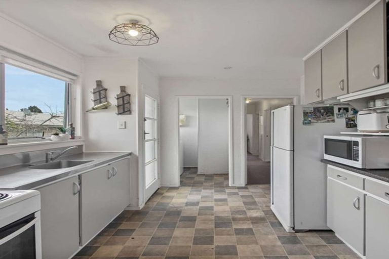 Photo of property in 1 Elmwood Place, Manurewa, Auckland, 2102