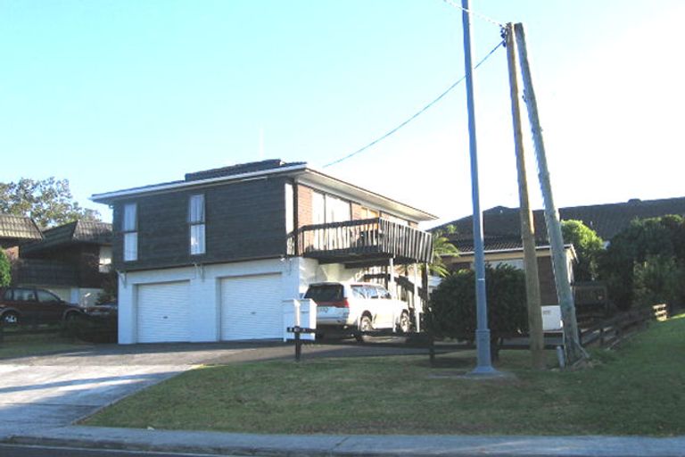 Photo of property in 21 View Road, Glenfield, Auckland, 0627