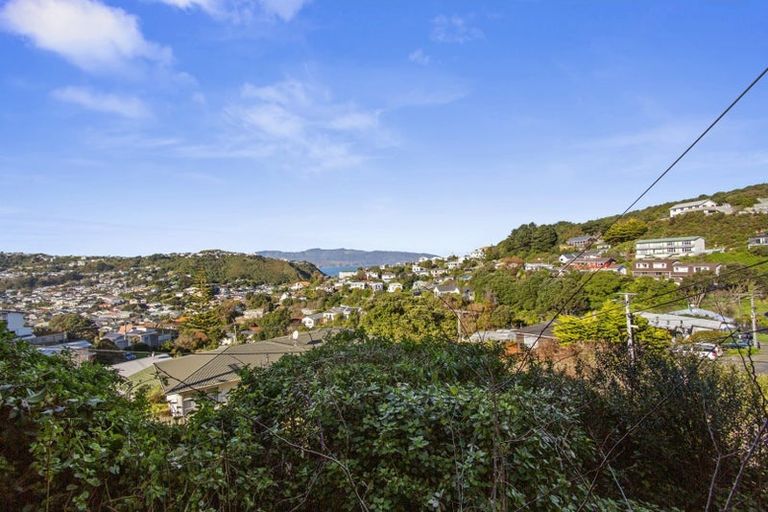 Photo of property in 1/9 Wye Street, Island Bay, Wellington, 6023