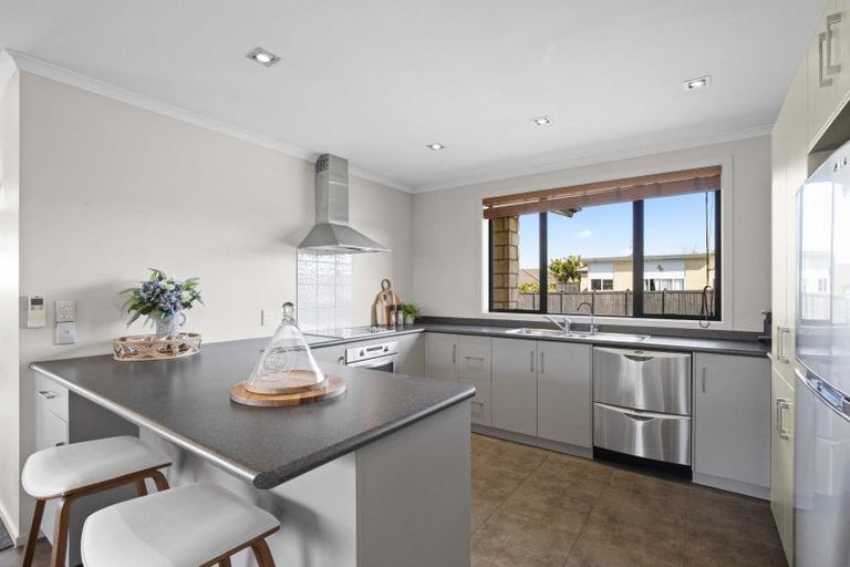 Photo of property in 5 Parsot Place, Pukekohe, 2120