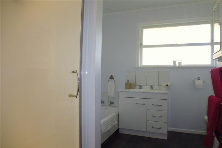 Photo of property in 17 Rakau Street, Havelock North, 4130