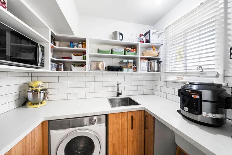 Photo of property in 2/385 Withells Road, Avonhead, Christchurch, 8042