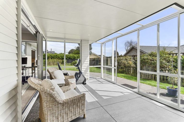 Photo of property in 11 Portland Drive, Mangorei, New Plymouth, 4312